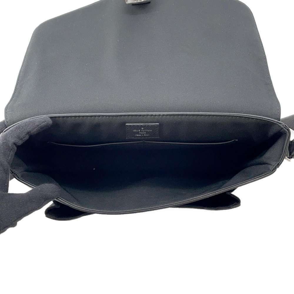 Louis Vuitton Messenger Monogram Eclipse Taiga Ra… - image 4